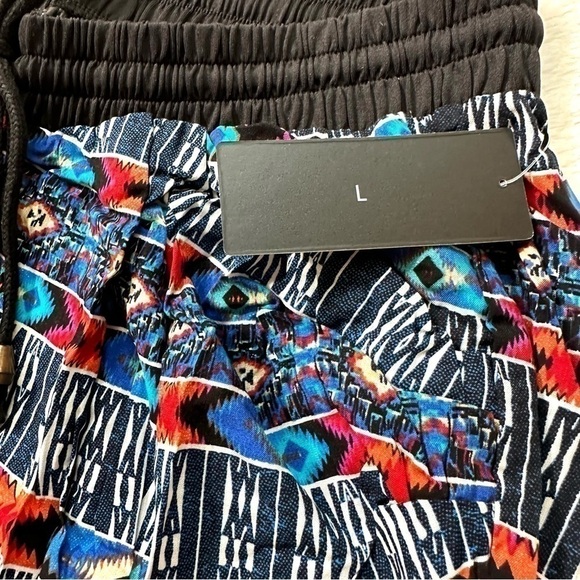 Multicolor Abstract Print Lightweight Rayon Pants Size L - Picture 7 of 10